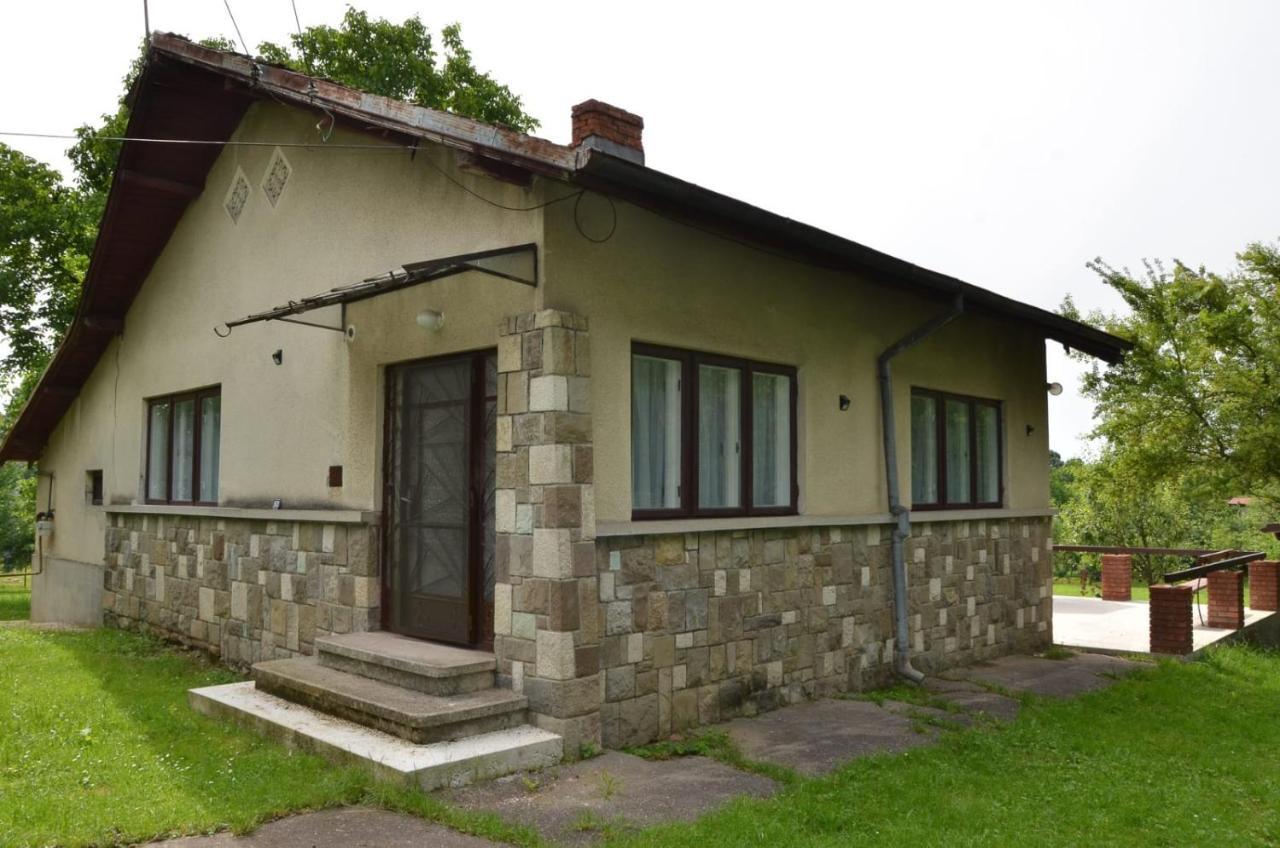 Casa Rurala Cu Livada Lavandra Câmpina Buitenkant foto
